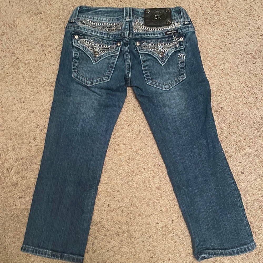 Miss Me Jean Capris!